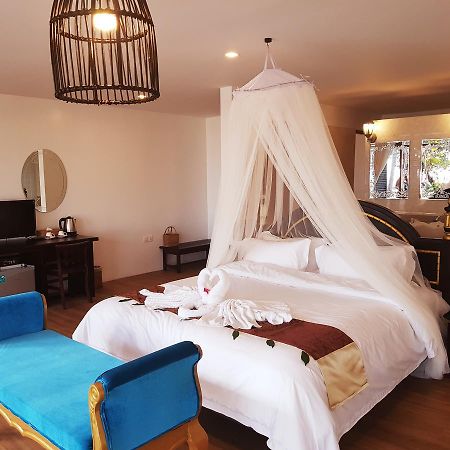 Coconut Island Resort Ngapali Bagian luar foto