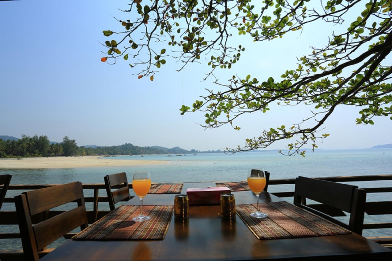 Coconut Island Resort Ngapali Bagian luar foto