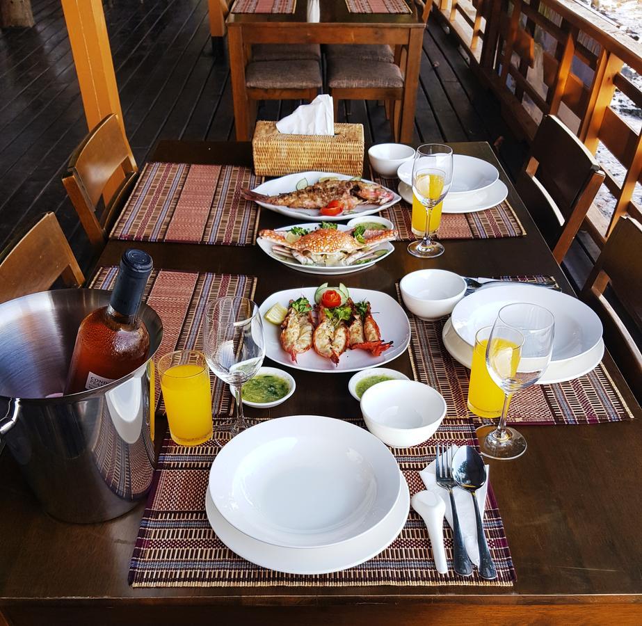 Coconut Island Resort Ngapali Bagian luar foto