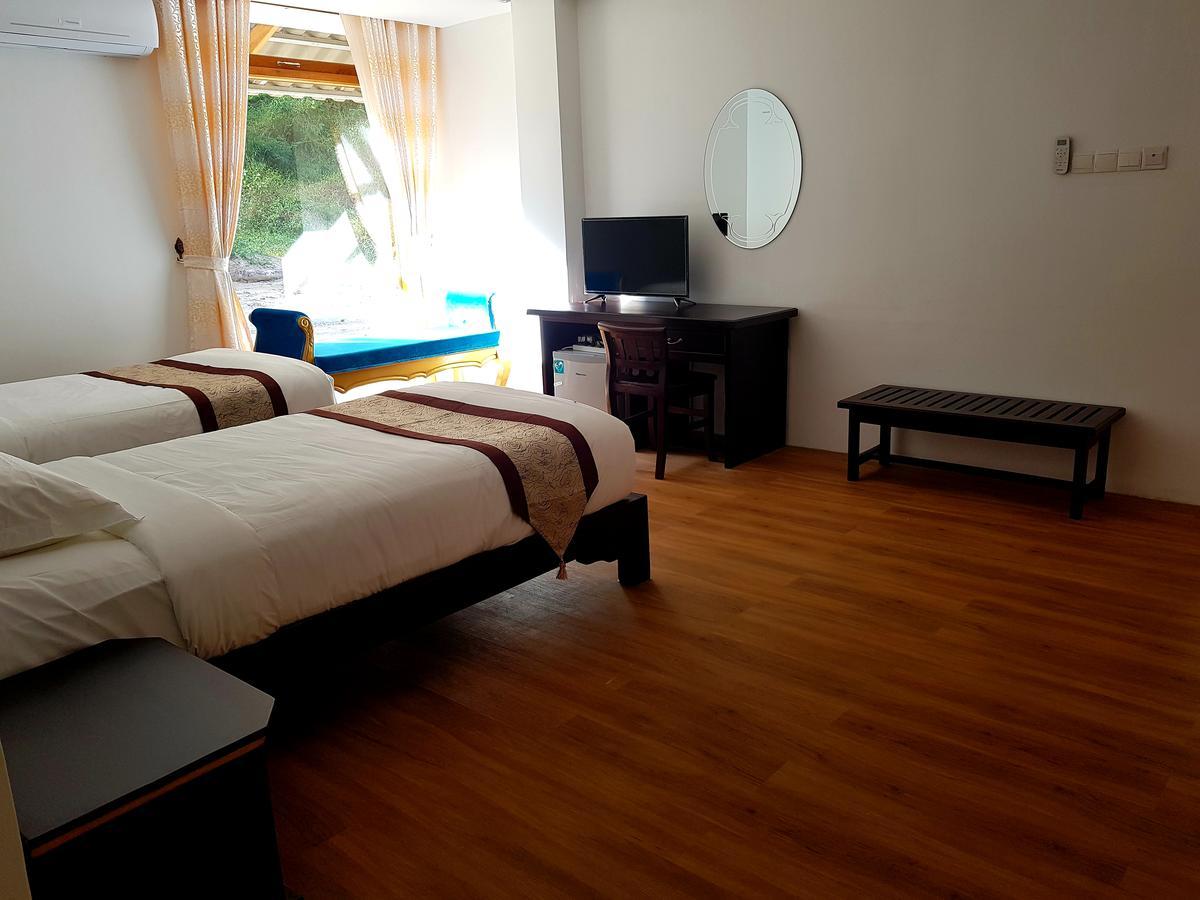 Coconut Island Resort Ngapali Bagian luar foto