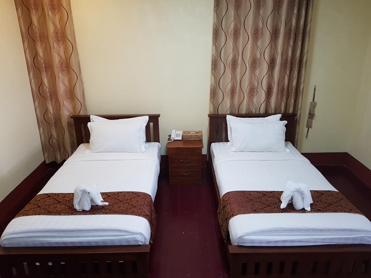 Coconut Island Resort Ngapali Bagian luar foto